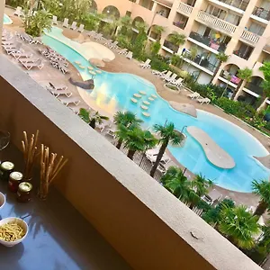 https://appartement-avec-piscine-parking-clim.fr-provencehotel.com